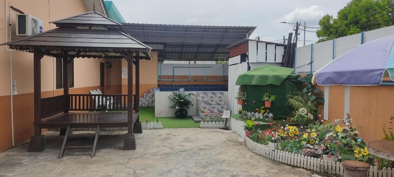 Ns Homestay Private Pool Tanah Merah  Εξωτερικό φωτογραφία